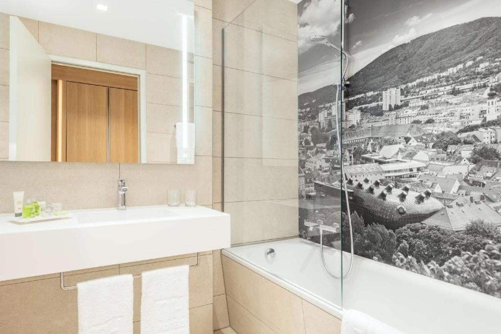 Nh Hotel 4*